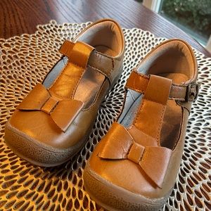 size 10 L’Amour Emma Bow Shoes